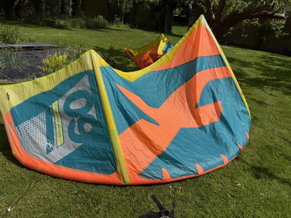 One Bandit Kitesurf Kite 9M - Bild 1 von 4