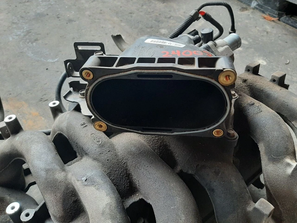 Ford Excursion 2002 colector de admisión superior 6,8 L ID 10-415 2C3Z9424AA Foto 2 de 4