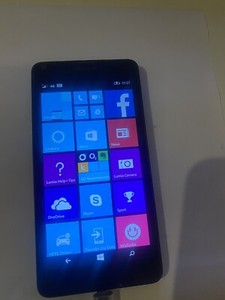Neu Microsoft Nokia Lumia 640 8GB 4G schwarz O2 Netzwerk Smartphone