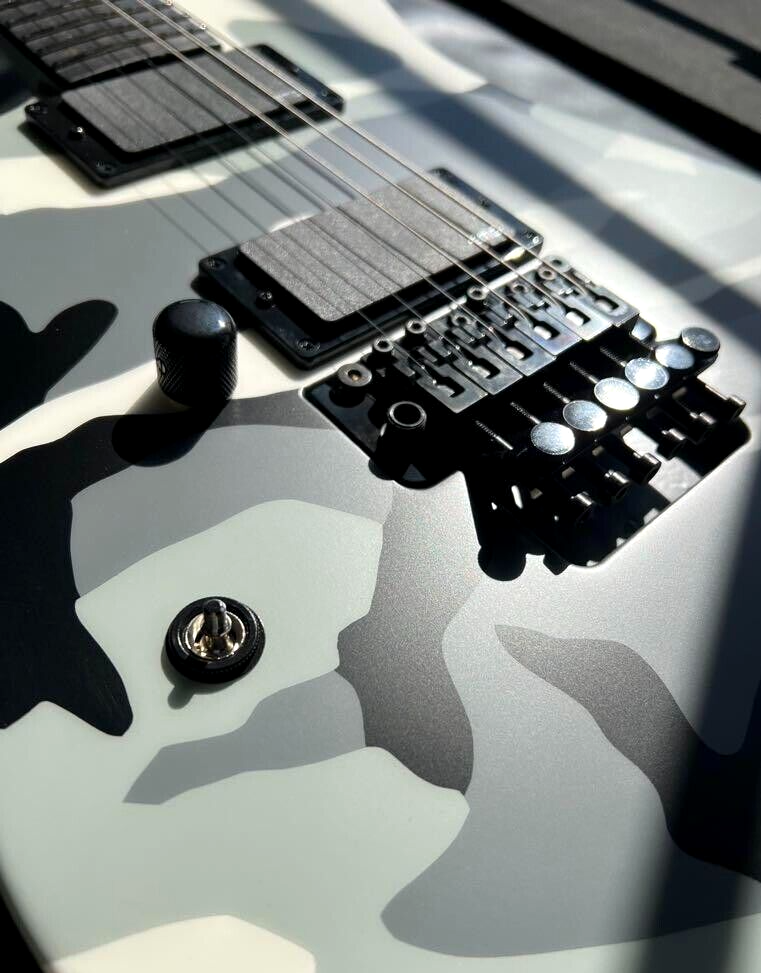 ギター E-II M-II NECK THRU Urban Camo L/H LEFTY ESP E-II M-II Neck Thru Electric Guitar Urban Camo