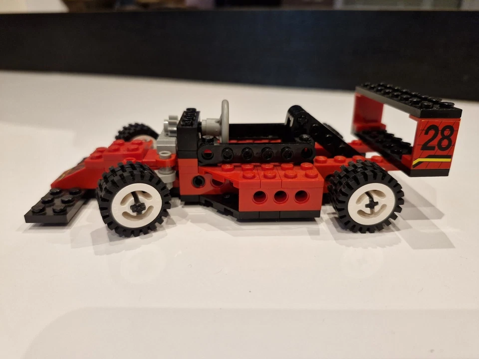 LEGO Technic 8808 F1 Racer, photo 2 sur 5