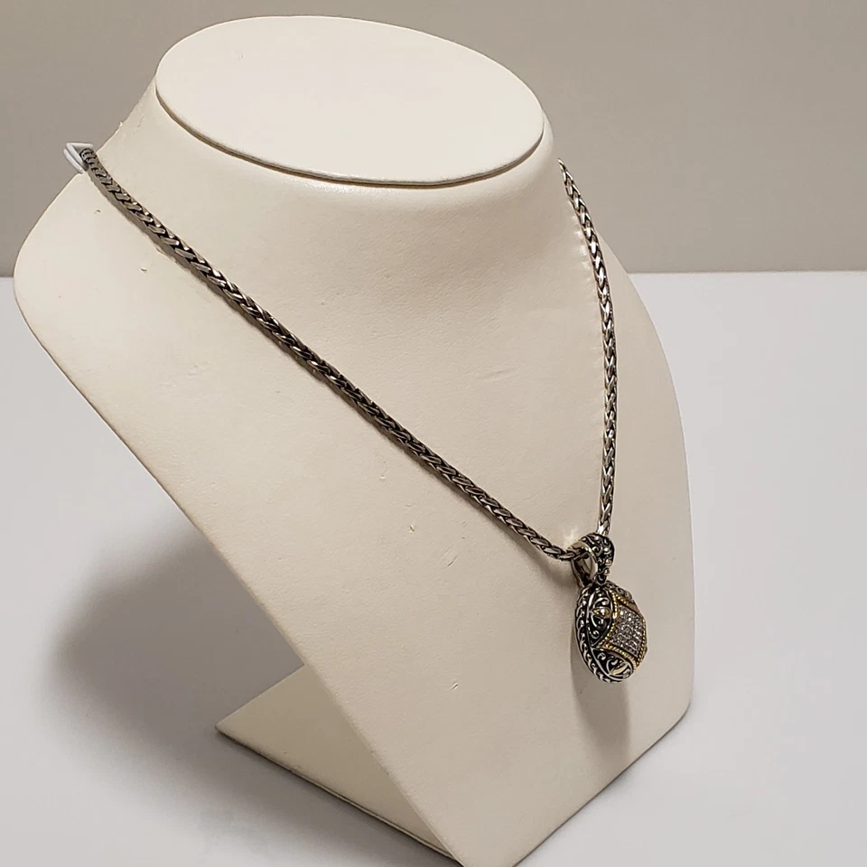 Colgante y collar de diamantes pavé de oro amarillo de 18 k de plata de ley EFFY de 18" Foto 3 de 4