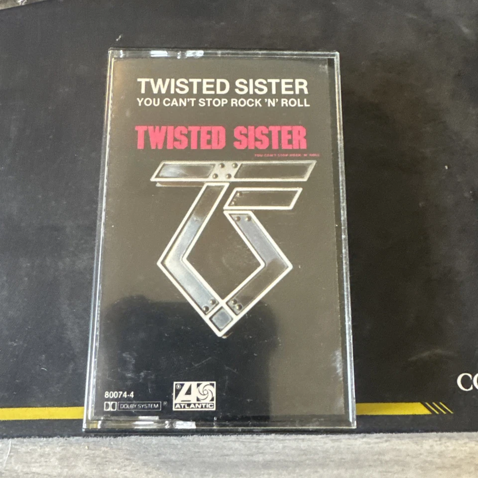 Twisted Sister Lot Of 4 cassettes: Love Is For Suckers Under The  blade +2 More Foto 4 de 4