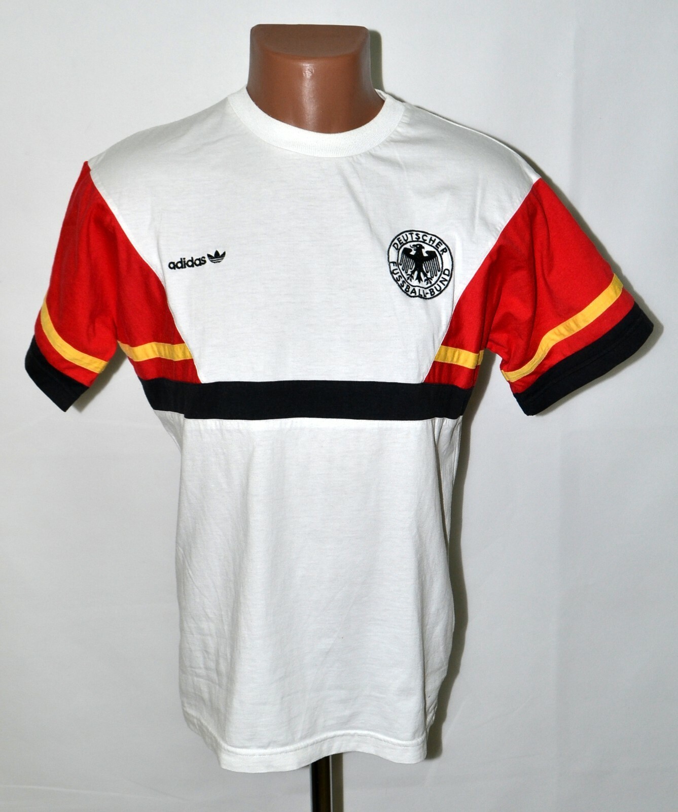 GERMANY 1990 1992 TRAINING FOOTBALL SHIRT ADIDAS VINTAGE SIZE S ADULT