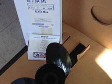 Mercury Black Max Prop #48-77344A45 13-1/4 x 17P RH 3B Alum w/Flo-Torq Il HubKit