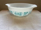Vintage 1957 PYREX "Amish Butterprint Cinderella Mixing Bowl" White (2.5 Qt.)