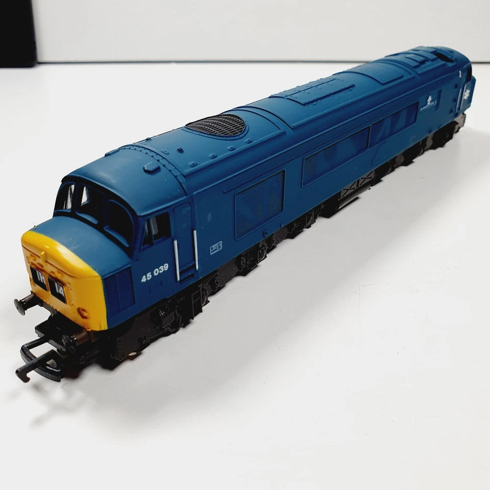 Mainline Class 45 45039 The Manchester Regiment BR Colour Blue Tested Runner Box - Image 2 of 4