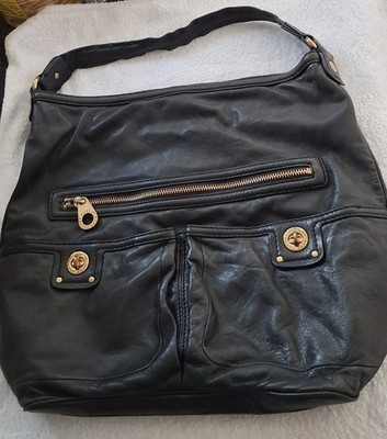 Marc Jacobs hobo bag features distinctive gold-toned hardware
