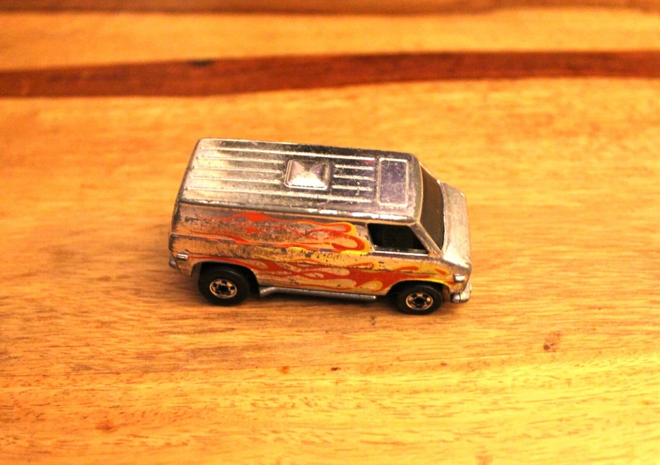 1974 Hot Wheels Super van Chrome Red Yellow Flames Hong Kong Diecast - Image 2 of 4