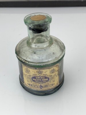 Antoine N. & Fils Violette Noire Ink Bottle 75mm High (407)