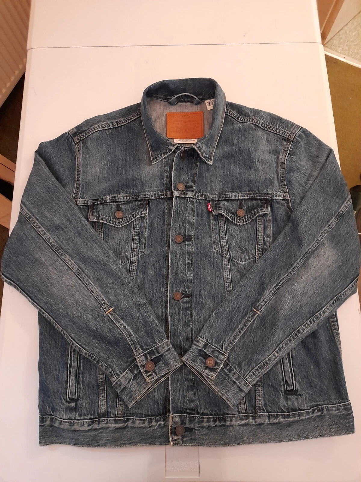 Levi's Relaxed Fit Trucker Jacket - Denim - Size Large - L