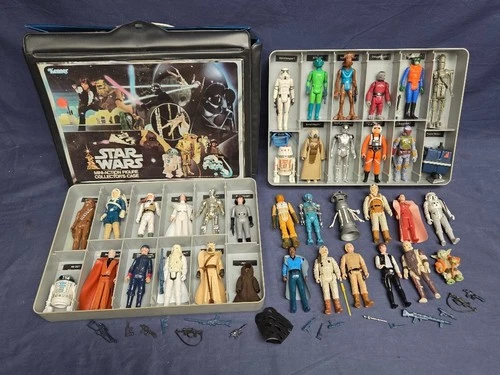 36 Vintage Star Wars Figures w/ Accessories & Case -VR