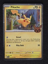 Pokemon Pikachu 018/091 (FART SWIRL) Cosmos Holo Raro - Trucco o Scambio 2024