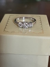 18ct white Gold 0.87ct Diamond Triology Ring, Size K1/2, Superb! Boxed RRP £2750