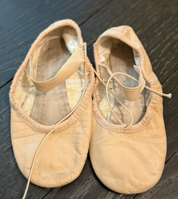 Bloch Girls 11.5C Ballet Shoes Slippers