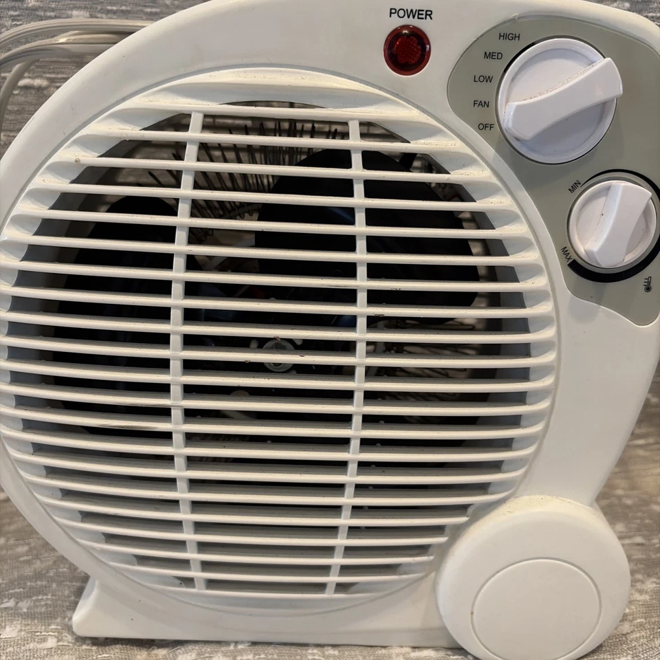 Intertek Electric HB-211T Fan Forced Portable Electric Heater 3-Settings 1500-W - Image 2 of 4