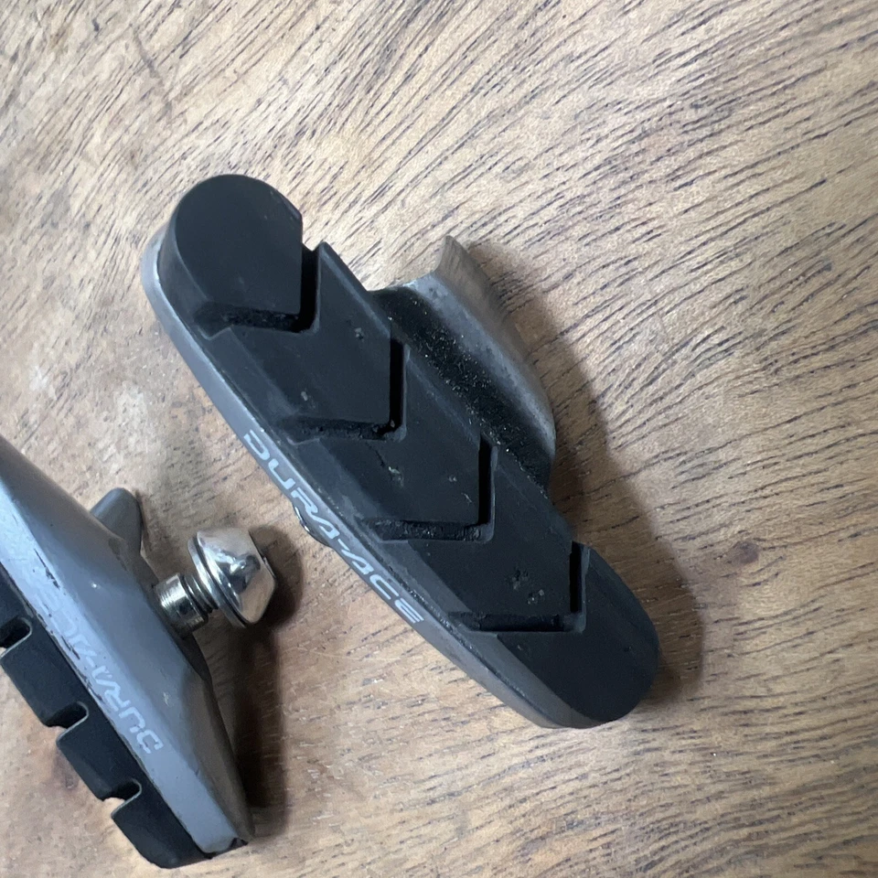 Shimano Dura Ace 7403 Brake Pads Shoes / Holders Pair - Image 3 of 4