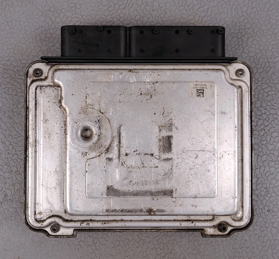 Chevrolet Opel vauxhall ANTARA 2.0 CDTi Engine Control MODULE ECM 0281012695 - Image 4 of 4