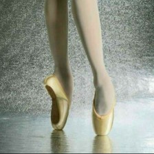 Principal pointe shoes 38 X Style J