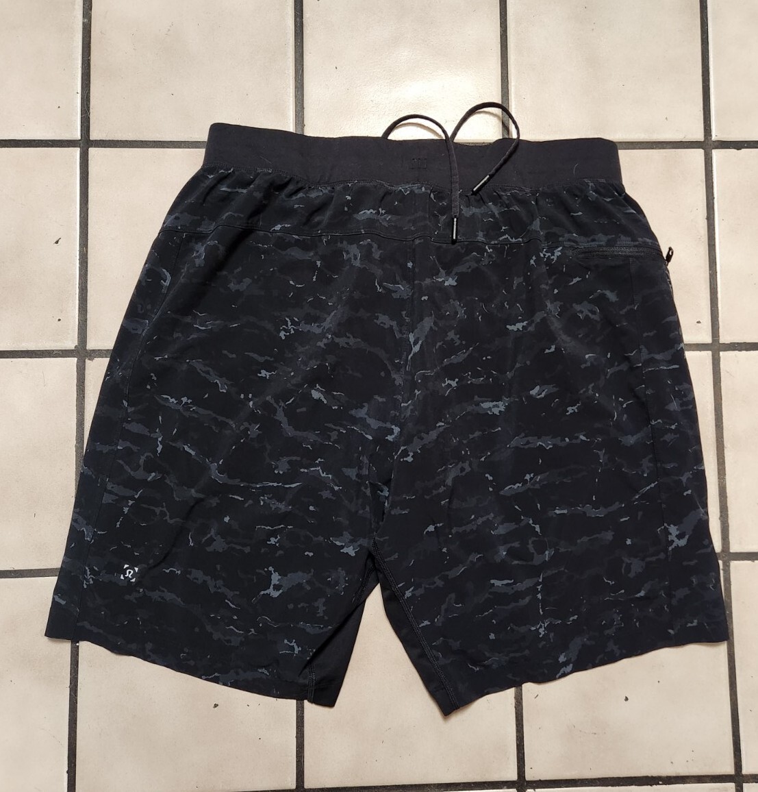 Men’s Camo Lululemon Shorts Size XL eBay