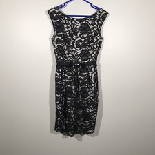Eliza J Royal Collection Sleeveless Lace Dress With Belt Size 6