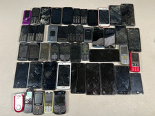 Lot of 47 Assorted Phones iPhone/LG /Blueberr...