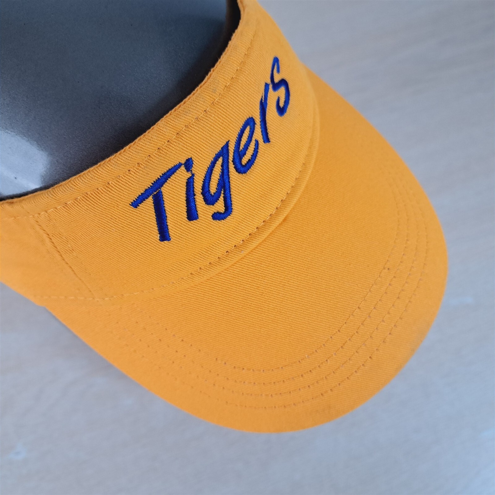 TIGERS ADJUSTABLE STRAPBACK SUN VISOR/CAP, YELLOW… - image 8