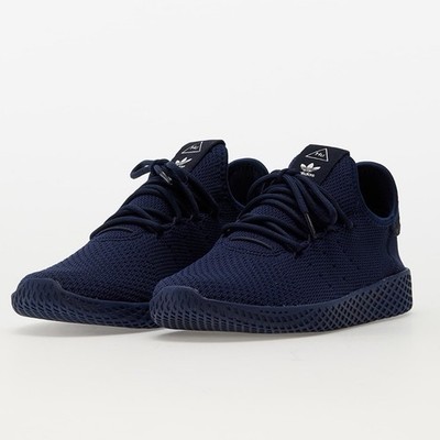 adidas pharrell williams (men US size 5)