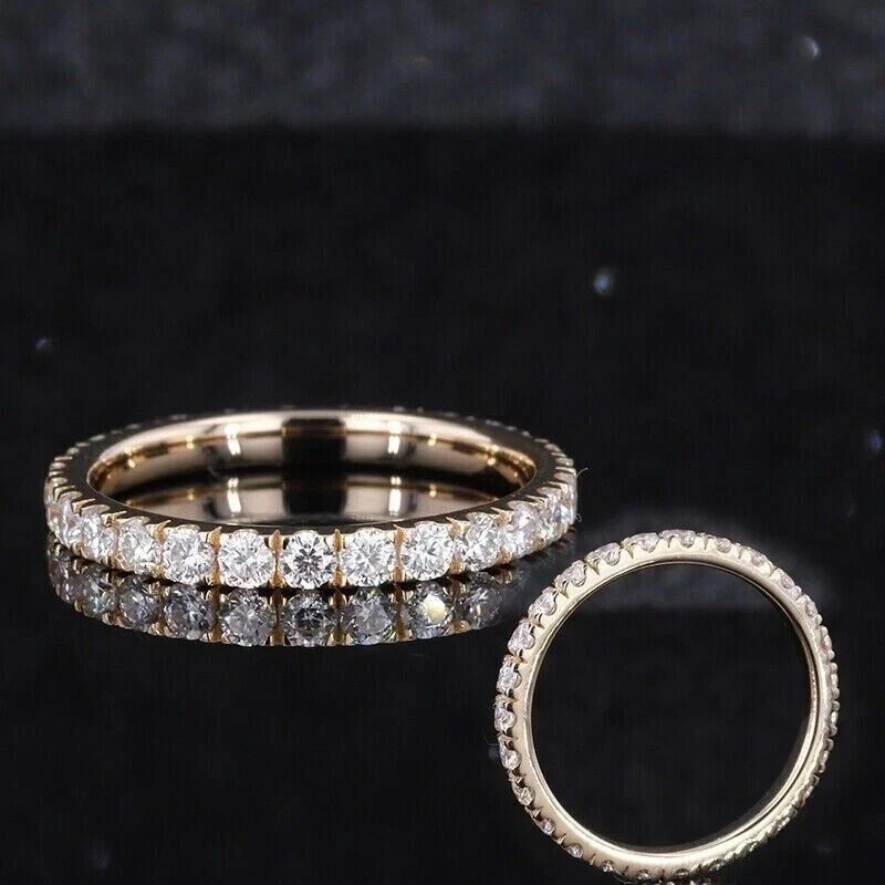 Женское обручальное кольцо круглой огранки с муассанитом Eternity из чистого 14-каратного желтого золота - Изображение 3 из 4