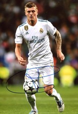 2014 GERMAN FOOTBALLER Toni Kroos autograph, IP signed photo