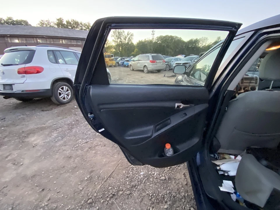 09 10 11 12 13 14 TOYOTA MATRIX puerta trasera izquierda Foto 4 de 4