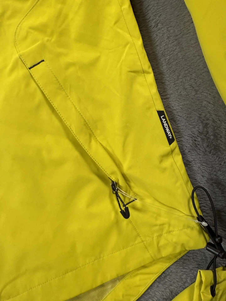 Chaqueta de lluvia nórdica del norte de Kentucky para hombre grande con capucha universidad baloncesto carretera Foto 2 de 4