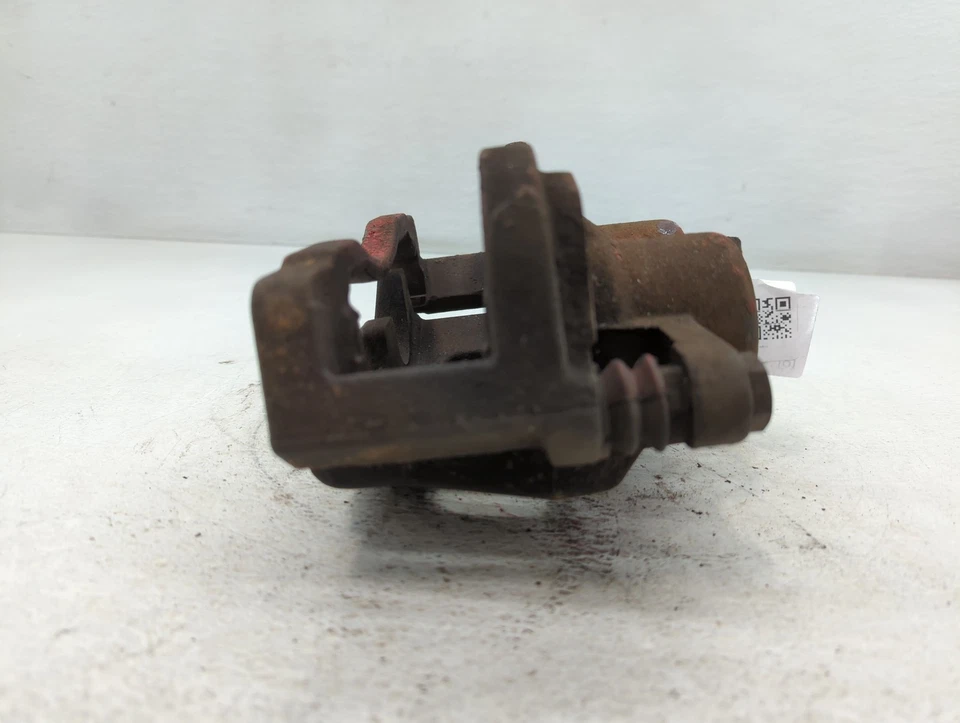 Pinza de freno derecha pasajero delantero Cadillac Escalade 2007-2020 EATKE Foto 3 de 4