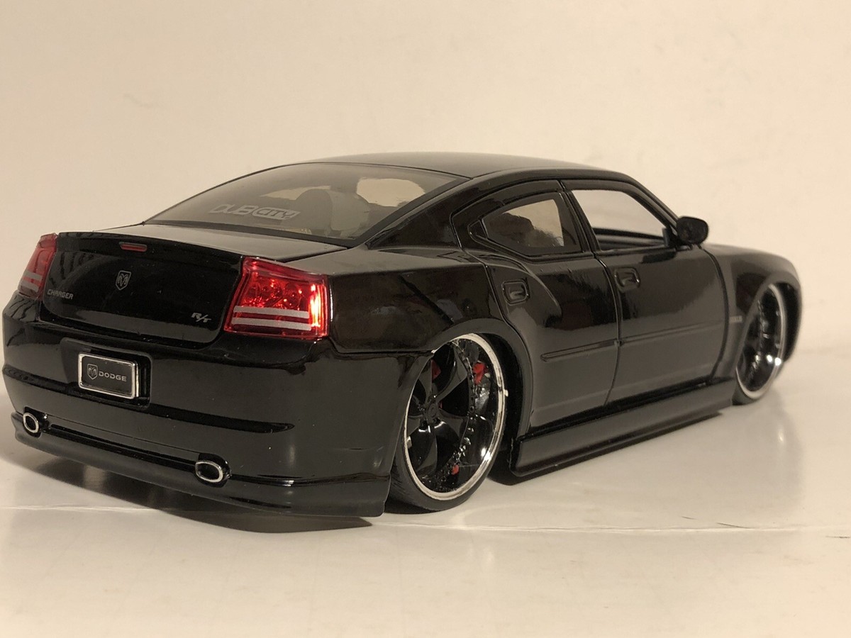 JADA DUB 2006 DODGE CHARGER R/T TRIPLE BLACK 1:24 DIECAST MODEL