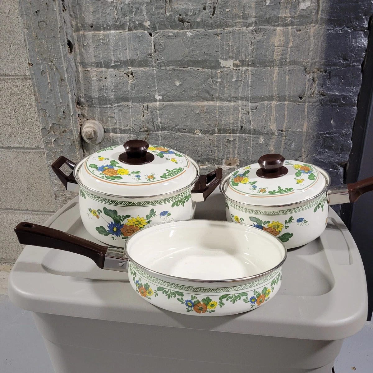 Vintage 5pc Floral Porcelain Enamel Cookware Set