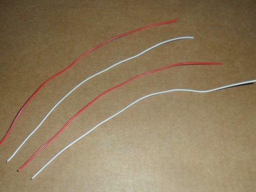 Scalextric car spares Pinions, Motor wire, Magnets, Screws, Eyelets, suppressors - 第 15/49 張圖片