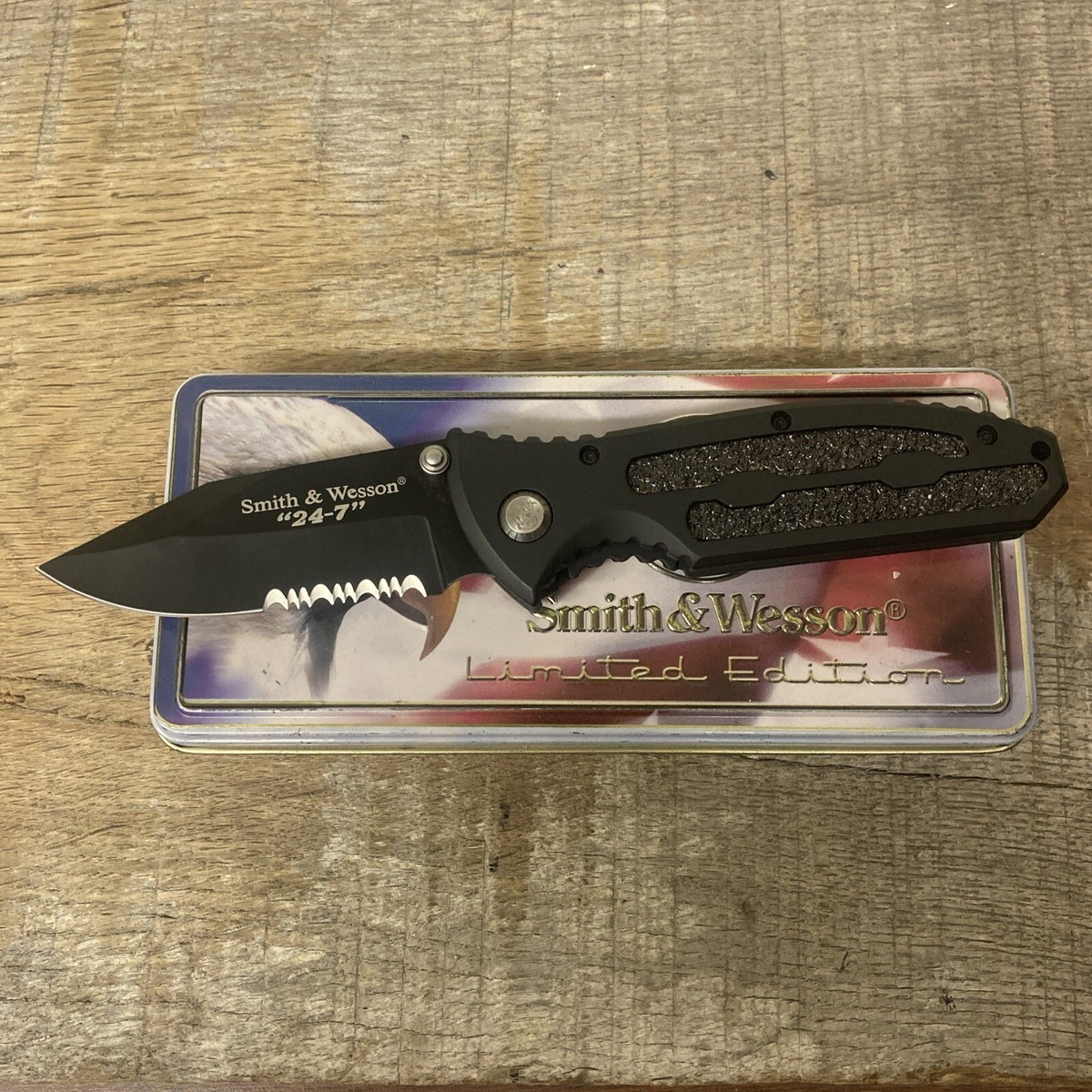 入手困難　SWIX　ワールドカップ　サイドウォールカッター　holmenkol Smith and Wesson CK34S 24/7 Linerlock Knife, Black Composite