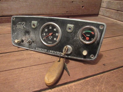 VINTAGE 1970's VOLVO PENTA INSTRUMENT PANEL WITH KEY - PARTS!