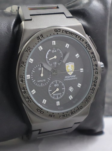 Luxury Ferrari Chronograph Black Dial ''Date'' Wristwatch Stainless Steel Band - Picture 2 of 8