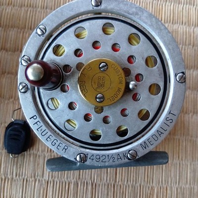 PFLUEGER MEDALIST 1492 1/2 AK Fly Reel