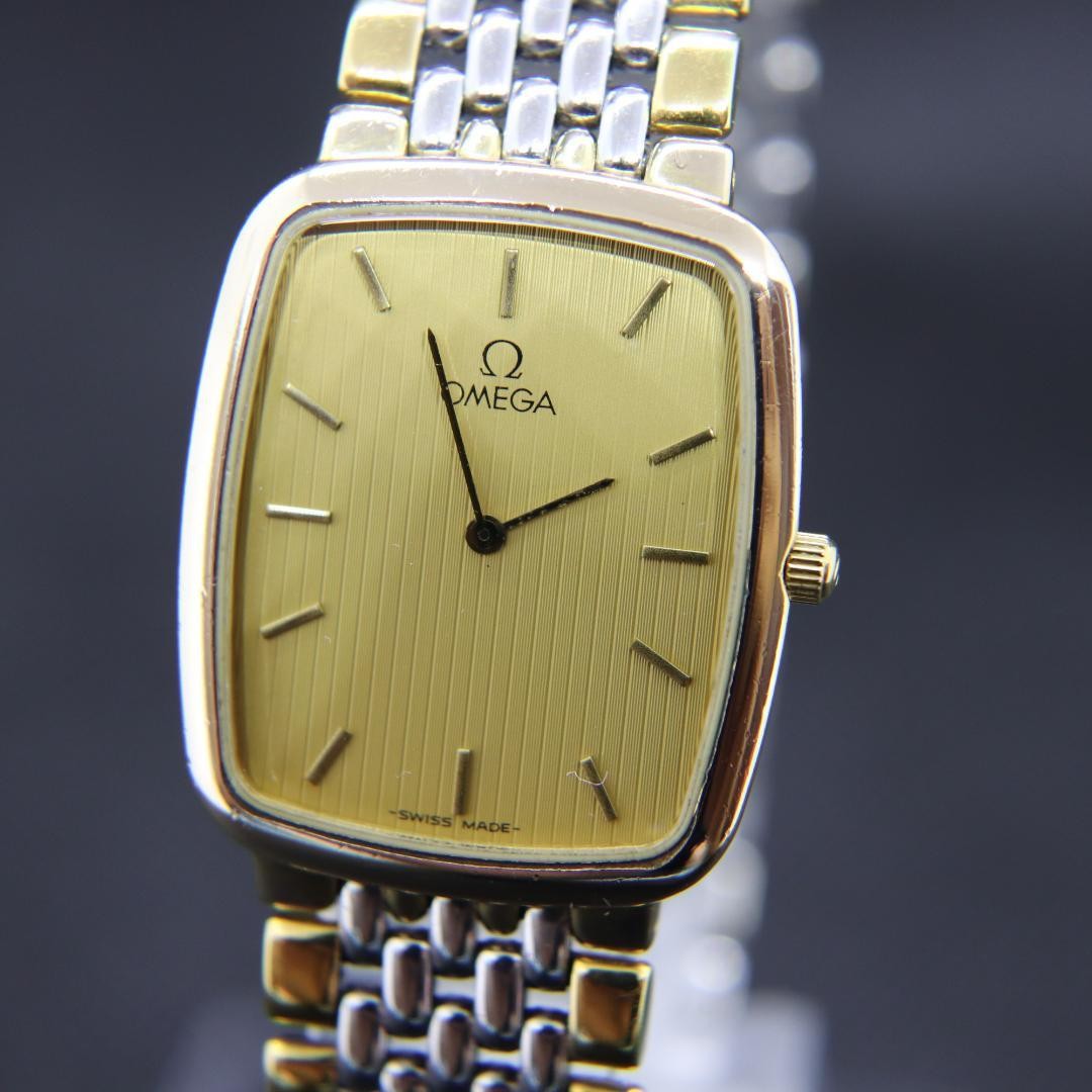 珍しい Ville De Omega Vintage Watch Mens Quartz Square Silver Gold 時計