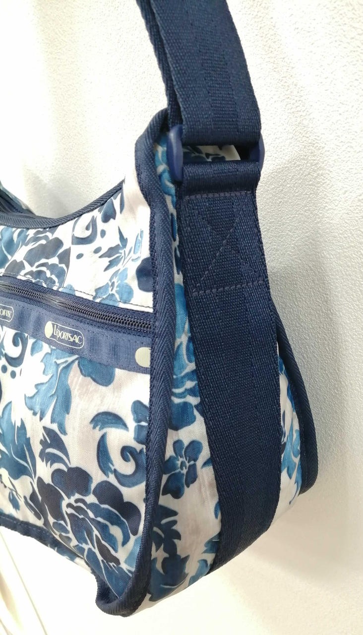 Flower Damask Pattern Shoulder Bag Lesportsac Mod… - image 4