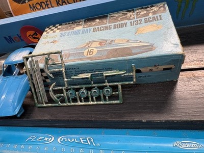 REVELL 65 STING RAY RACING BODY 1/32 SCALE / NEW OLD STK. but: NO