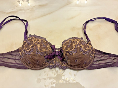 Soutien-gorge Lise Charmel Modèle Ispahan 85D - Couleur Grenade, Avec Armatures - Neuf Sans étiquettes