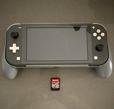 Nintendo Switch HAC-001 Handheld Console 32GB 720p w/ Gray Grip Case Game