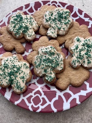 Irish Cream Sugar Cookies * Made with Bailey's Irish Cream * St. Patrick's Day