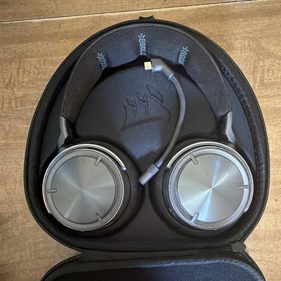 Corsair Virtuoso Max   BT/USB-C   Headphones w/ mic & w/ Case   Black/Gray