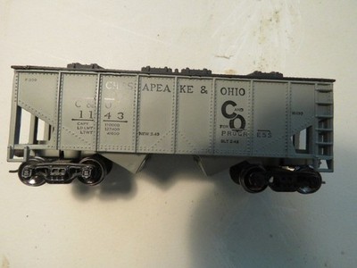 Life-Like HO Chesapeake & Ohio #1143 2-Bay Covered Hopper Car NO BOX