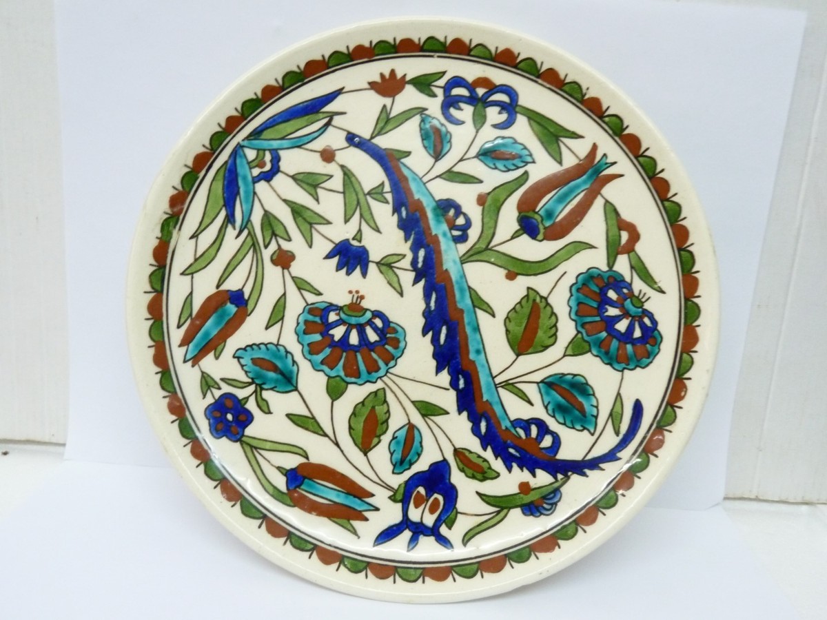 Vintage Turkish Kütahya Studio Pottery Hand-Painted Plate