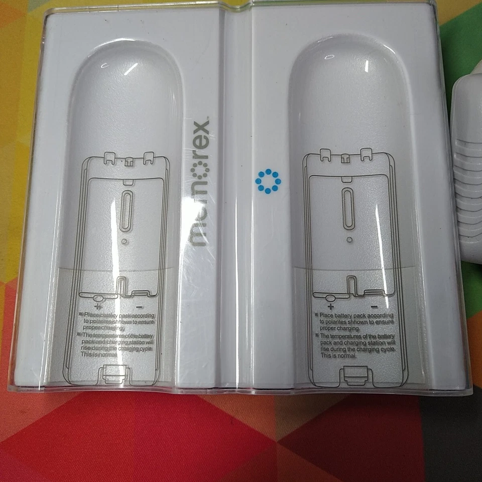 Memorex Dual Controller Charging Kit Made For Wii With Charging Cable - WHITE! - Image 2 of 4